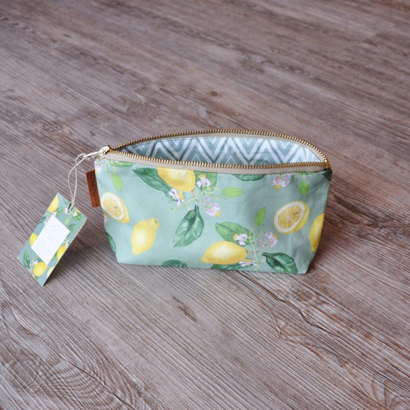 kosmetiktaske-pung-mellem-citroner