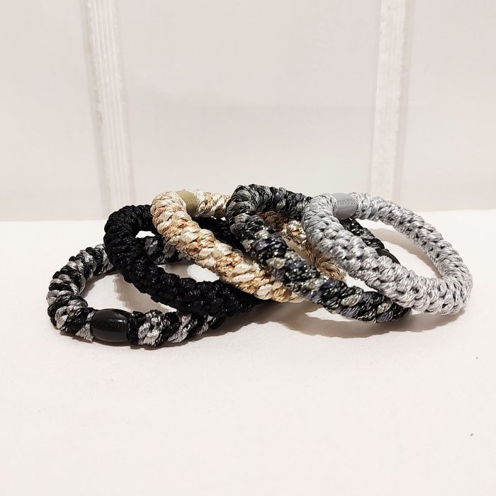 haarelastik-glimt-i-natten