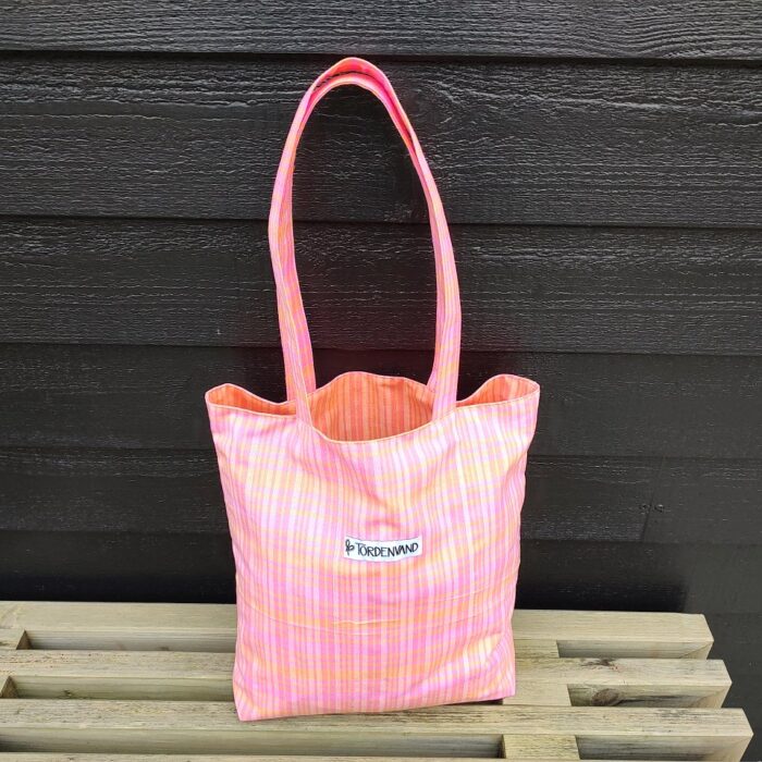 upcycled-taske-pink-tern