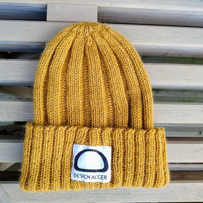beanie-karry