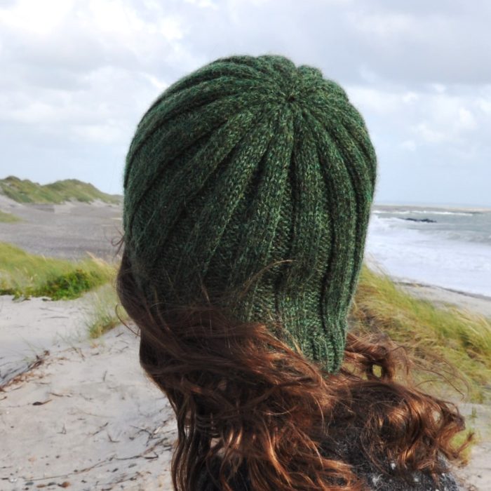 hue-i-rib-strikkeopskrift4