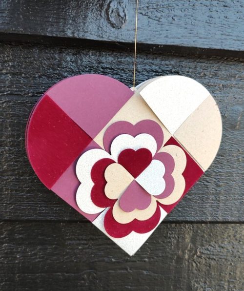 flettet-hjerte-klassisk-roed