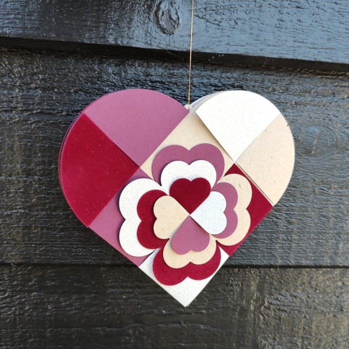 flettet-hjerte-klassisk-roed