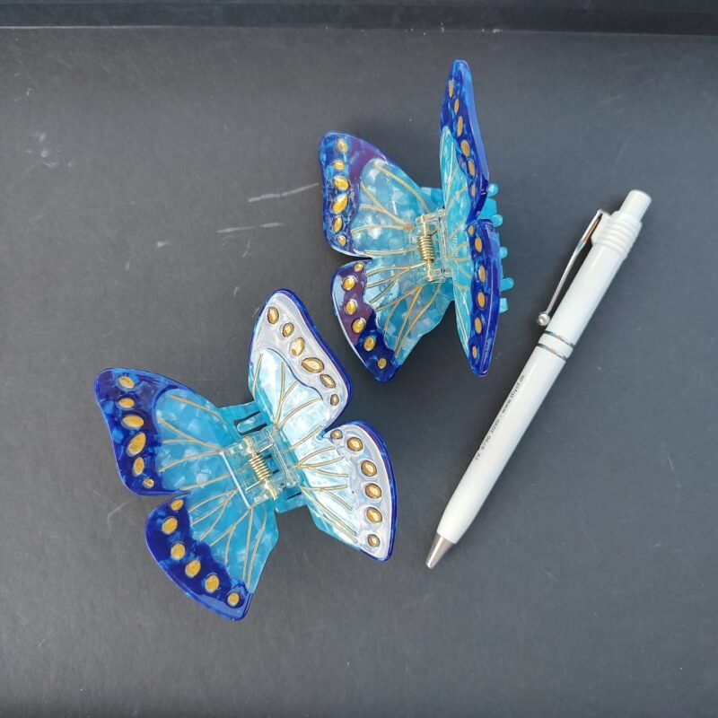 haarklemme-sommerfugl-blaa