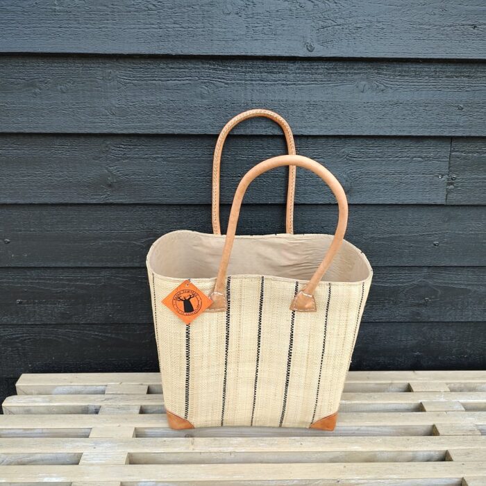 kurv-bast-vertikal-raahvid-mellem