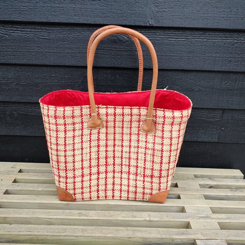 kurv-bast-tern-roed-mellem