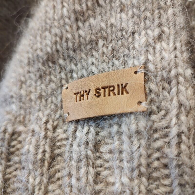 label-thy-strik2